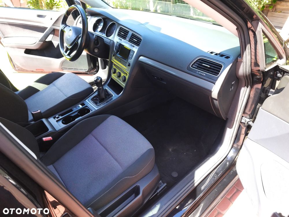 Volkswagen Golf 1.2 TSI BMT Trendline - 17