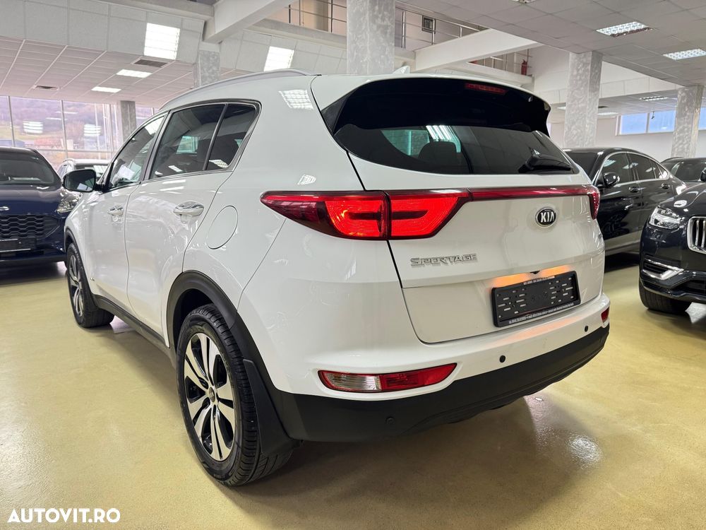 Kia Sportage 2.0 CRDI 4WD Automatik Dream-Team Edition - 32