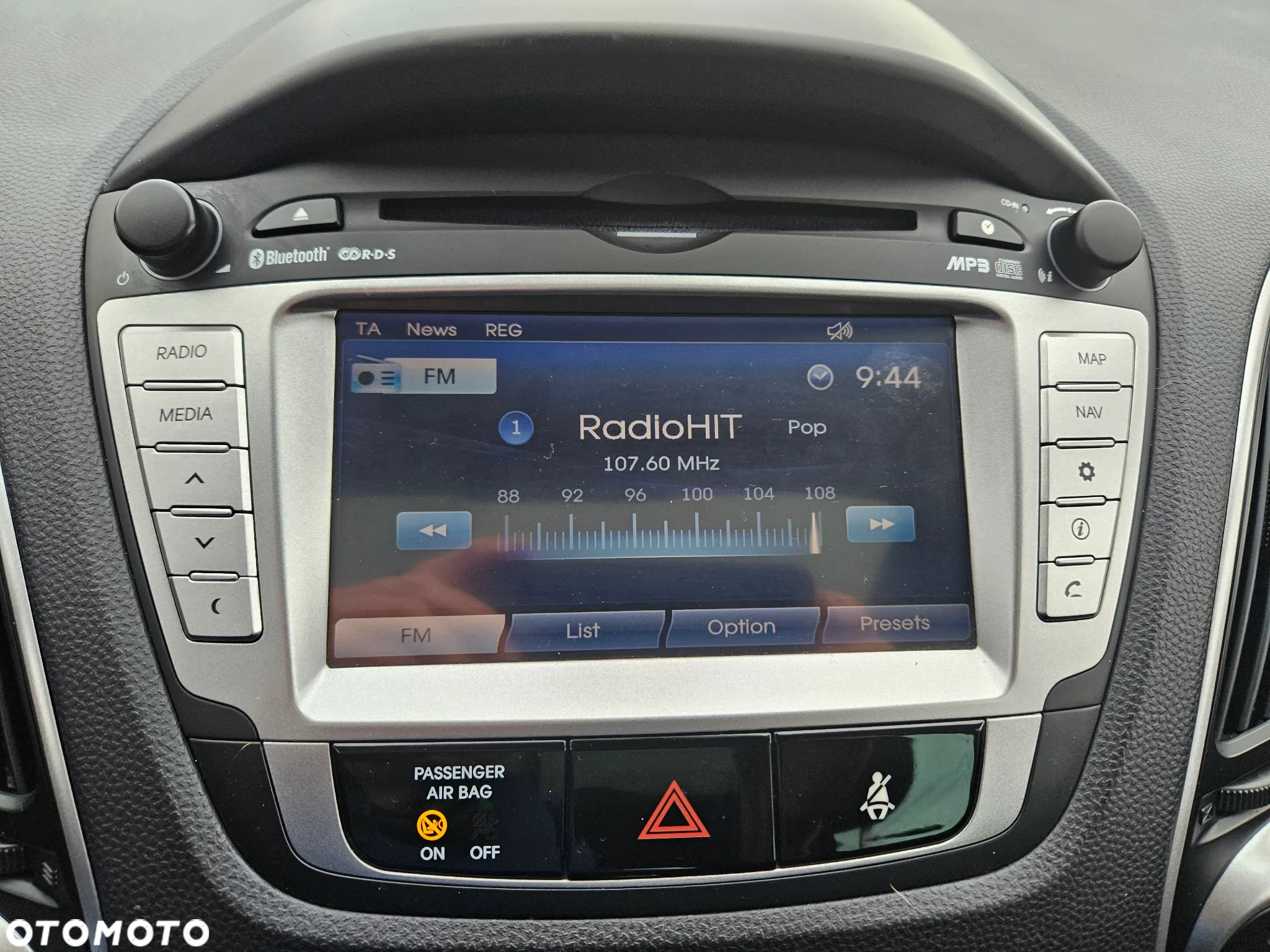 Hyundai ix35 2.0 CRDi Premium 4WD - 17