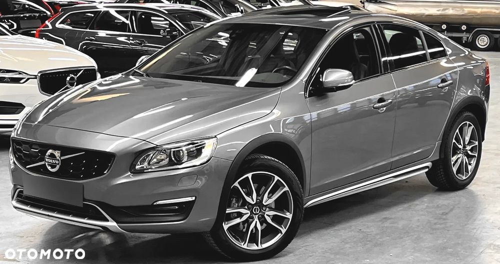 Volvo S60 Cross Country - 7