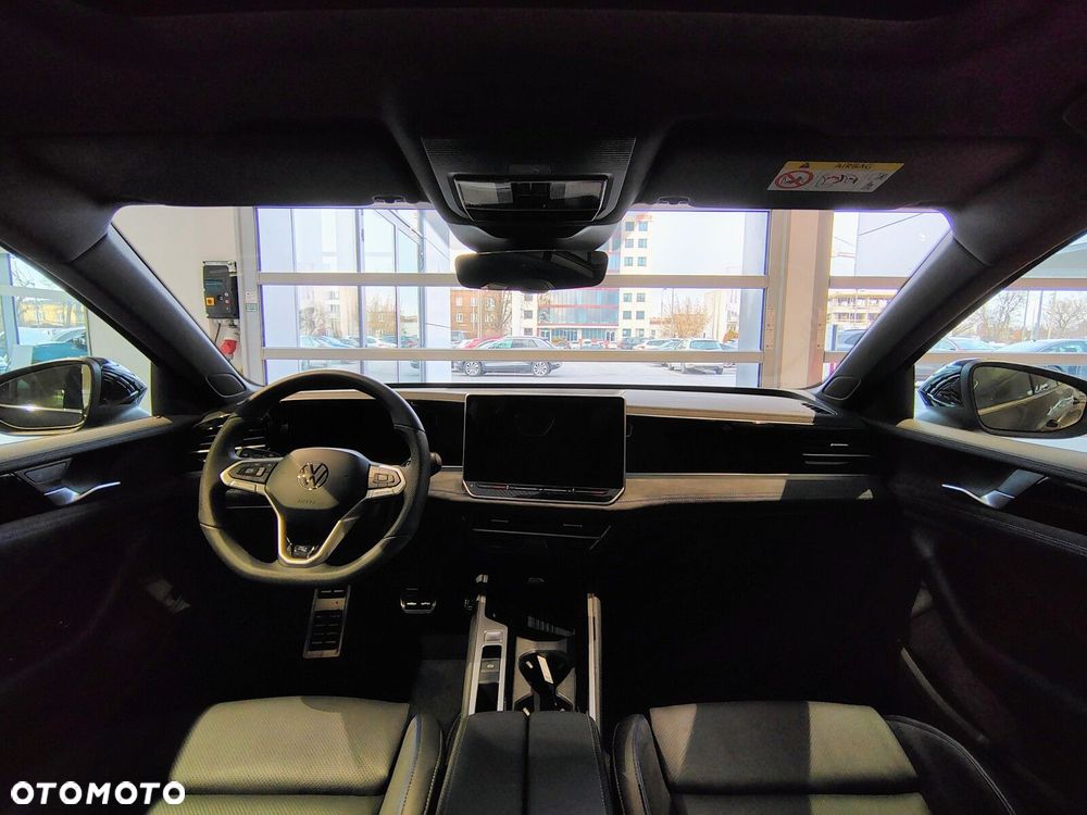 Volkswagen Passat - 30