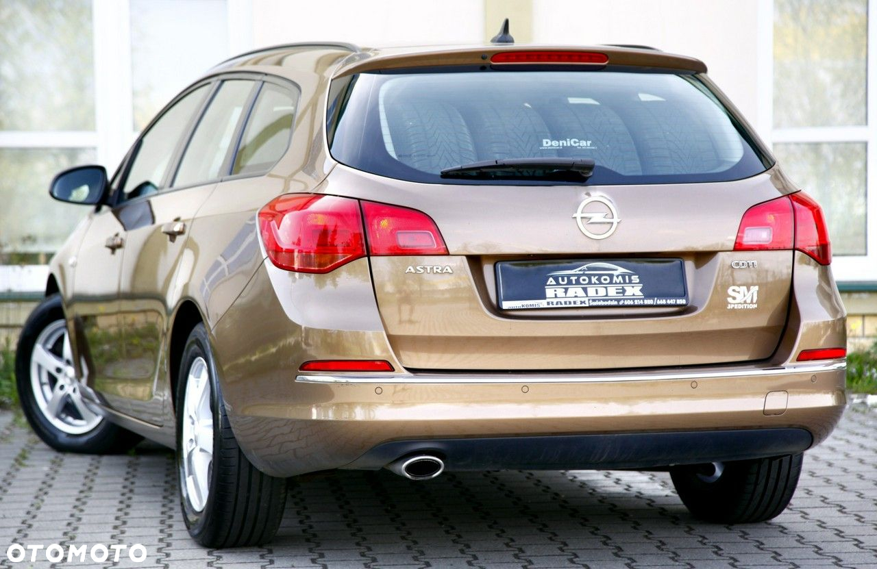 Opel Astra IV 2.0 CDTI Cosmo - 23