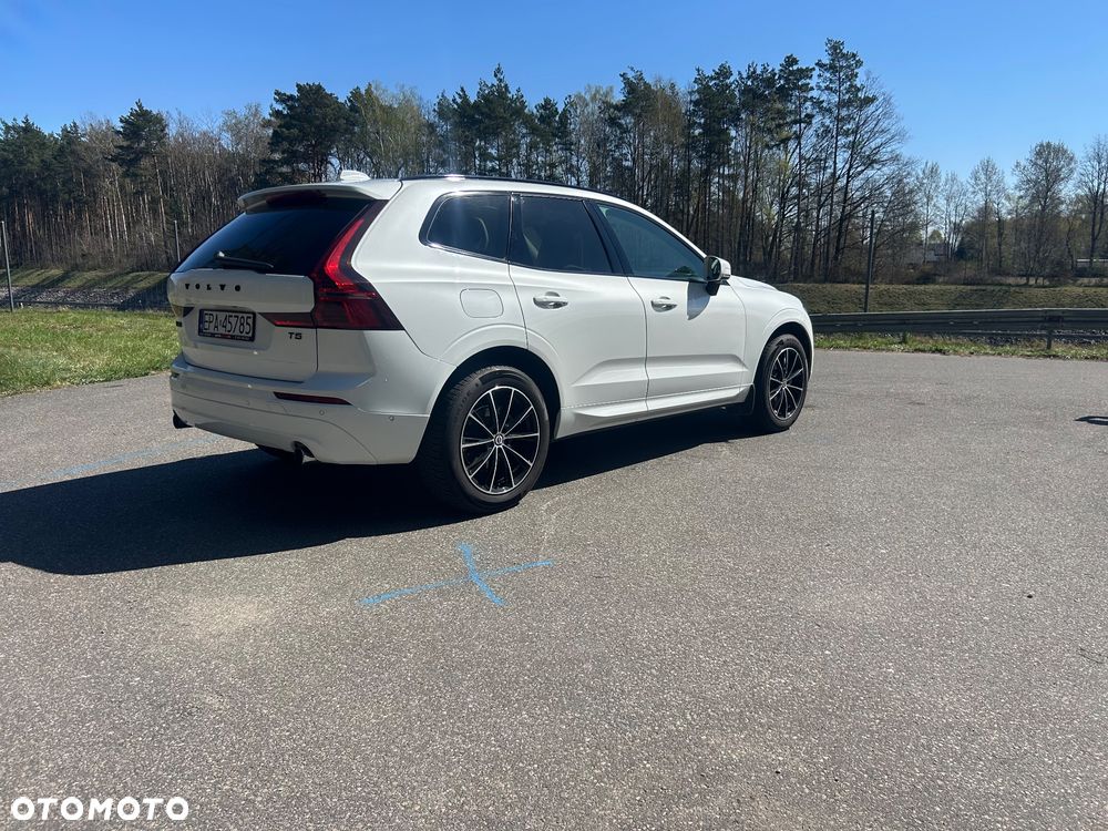 Volvo XC 60 T5 AWD Geartronic Momentum - 23