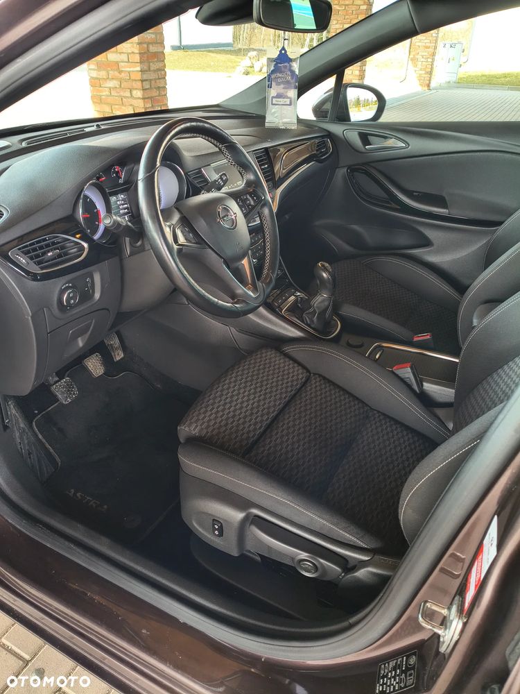 Opel Astra 1.6 CDTI Dynamic S&S - 12