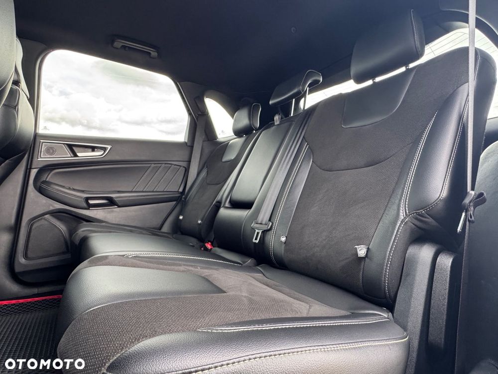 Ford Edge - 19