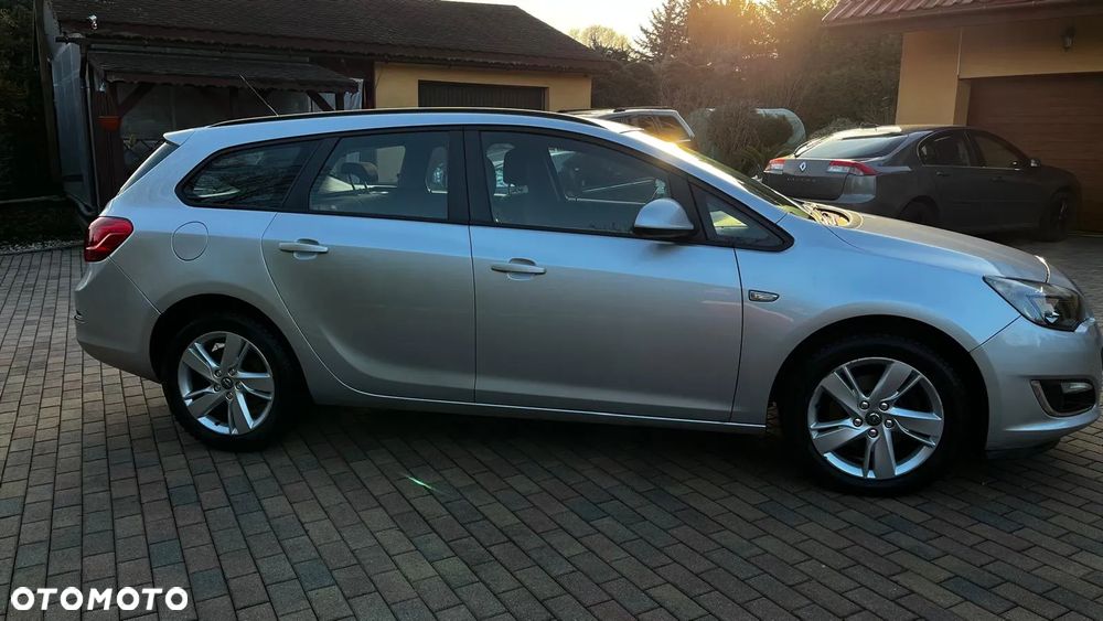 Opel Astra IV 1.7 CDTI Sport - 3