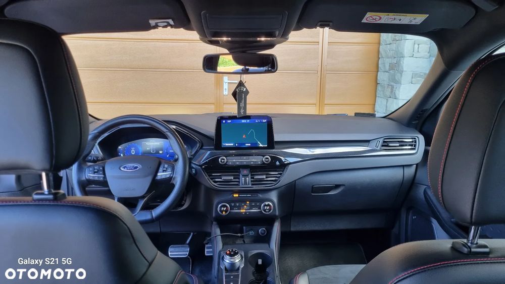 Ford Kuga 2.0 EcoBlue 4x4 ST-LINE - 18