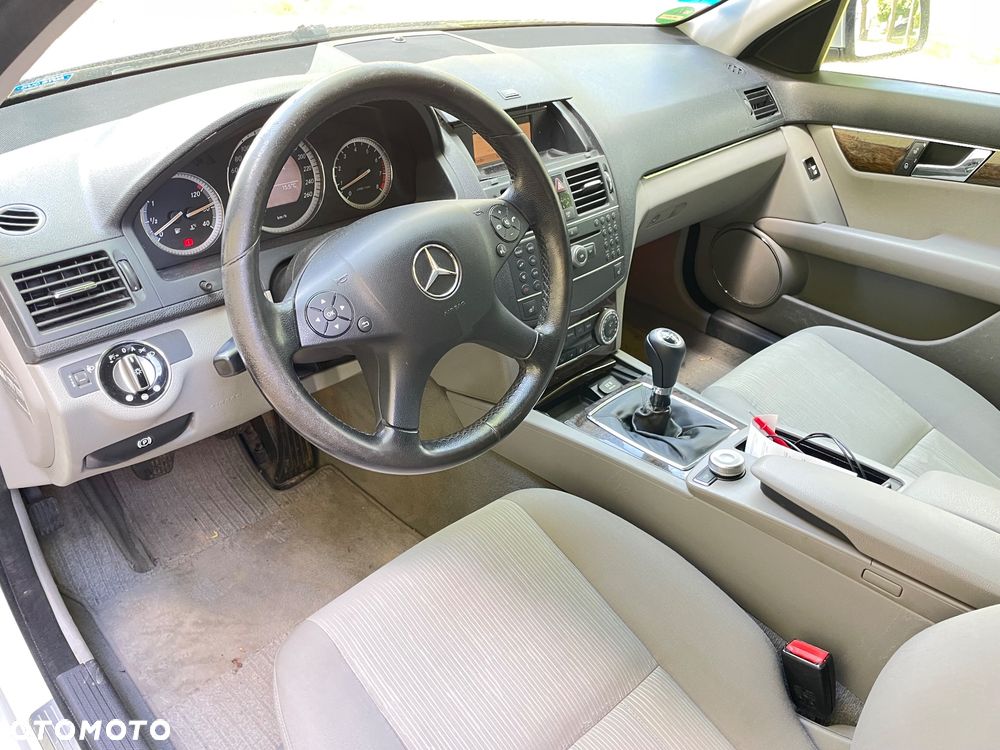 Mercedes-Benz Klasa C 200 Kompressor Avantgarde - 9