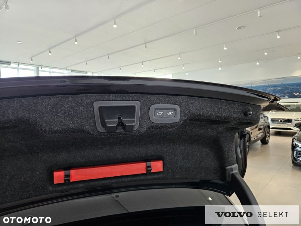 Volvo S90 - 32