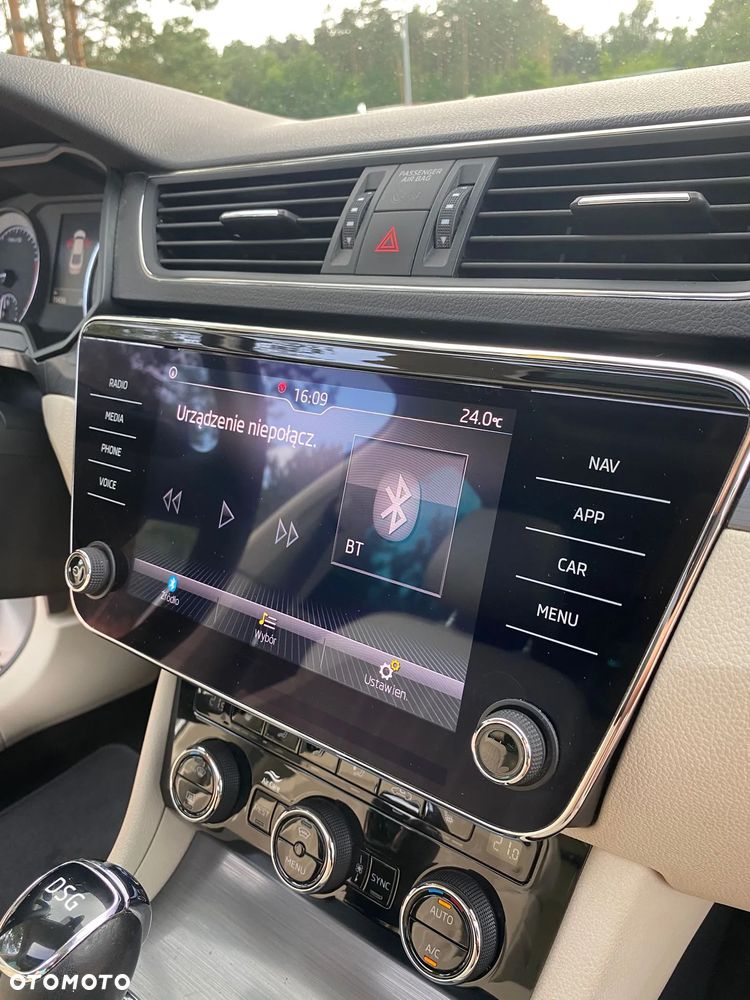 Skoda Superb 1.5 TSI ACT Style DSG - 25