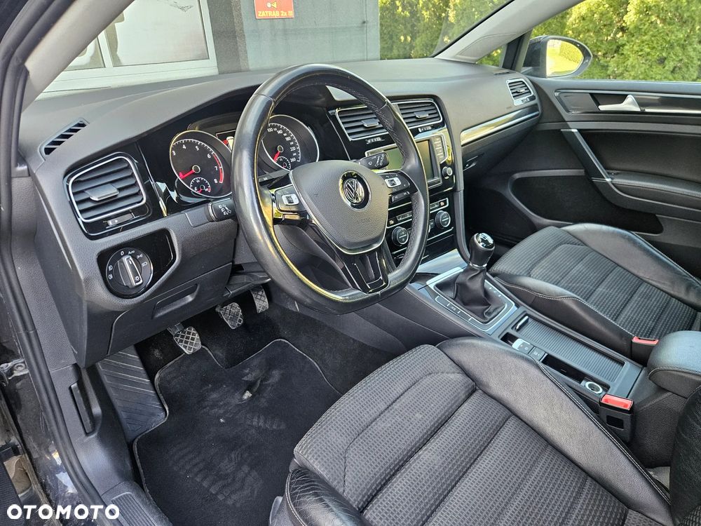 Volkswagen Golf 1.4 TSI BMT Highline - 12