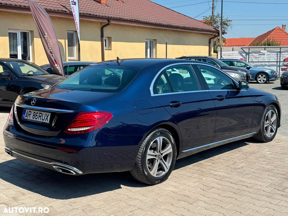 Mercedes-Benz E - 9