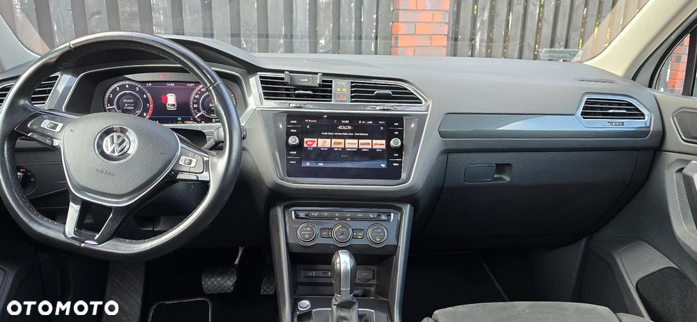 Volkswagen Tiguan - 12