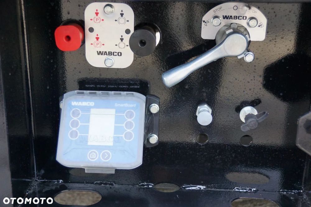 Inny 3 OSIOWA NISKOPODWOZIOWA SAF - 28