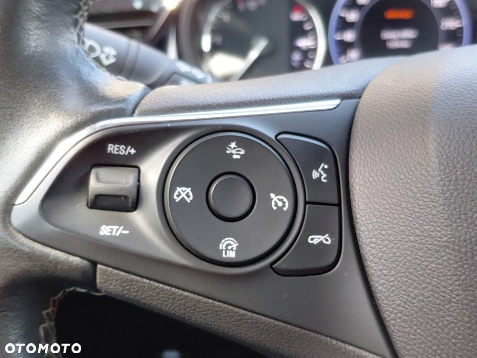 Opel Insignia - 13