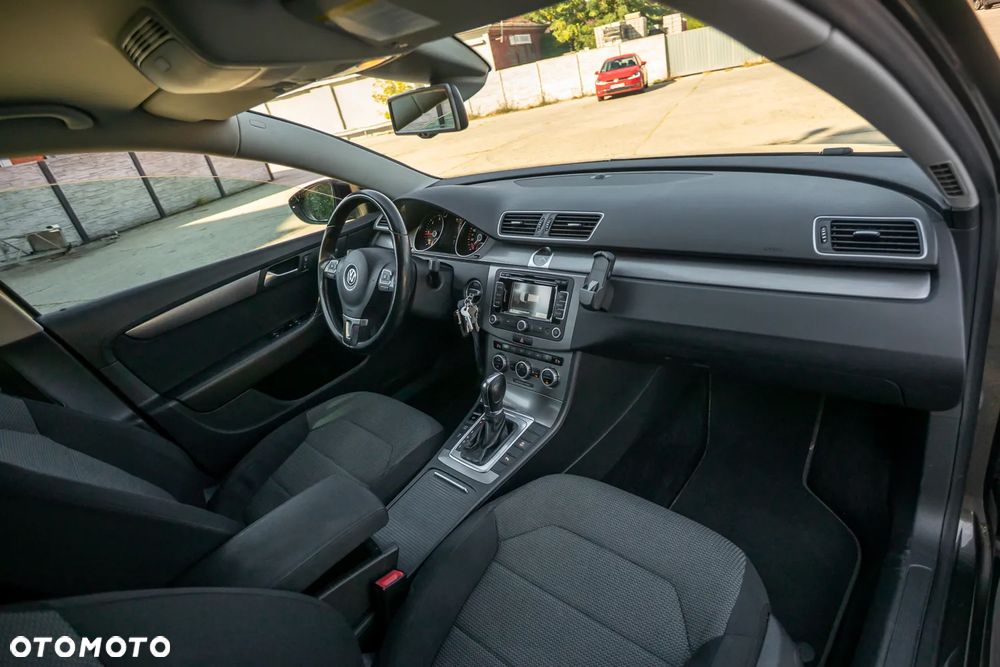 Volkswagen Passat Variant 2.0 Blue TDI DSG SCR Highline - 21