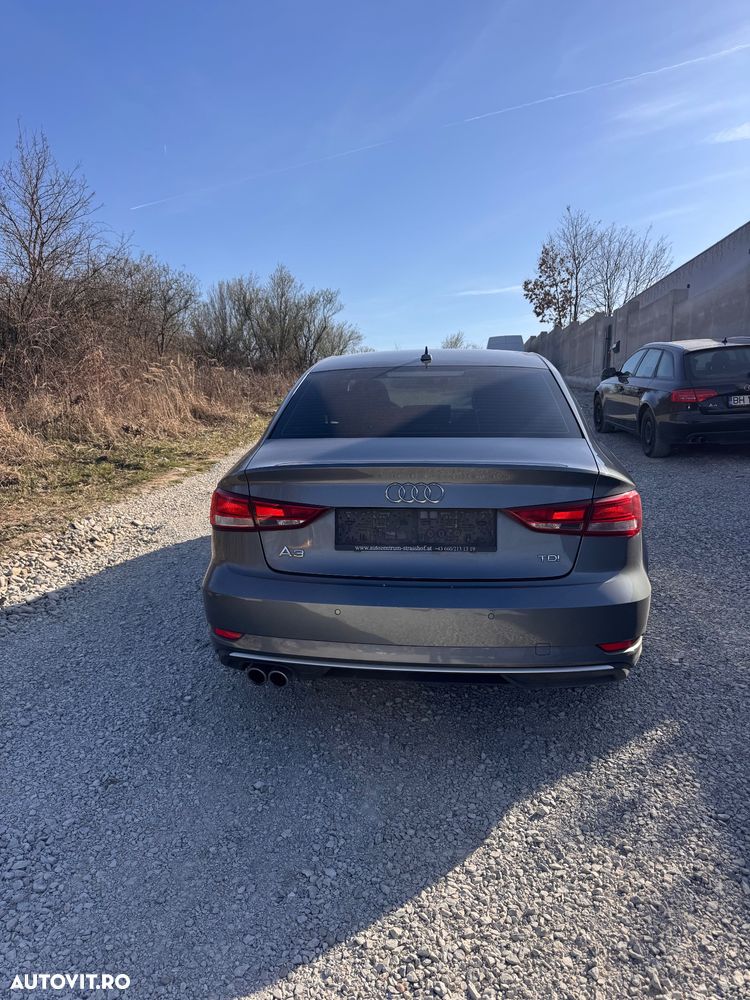 Audi A3 2.0 TDI S tronic Design - 9