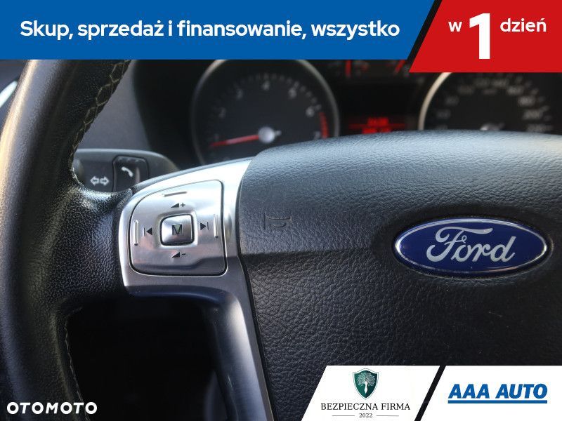 Ford Mondeo - 18