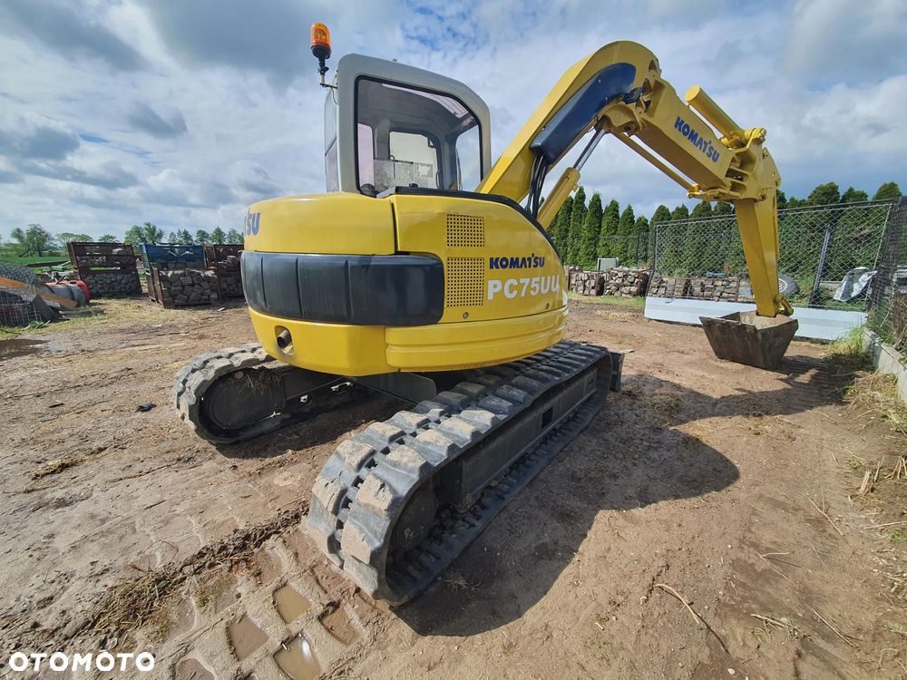 Komatsu pc75uu - 5