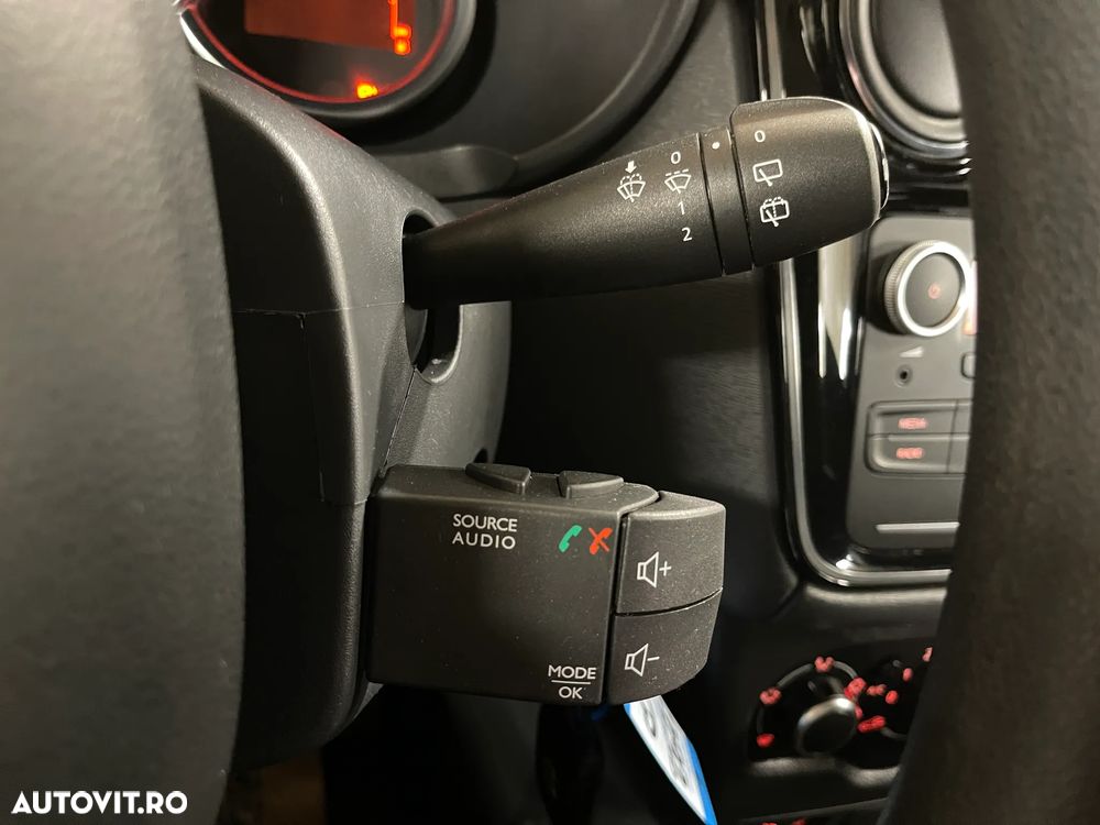 Dacia Lodgy 1.5 Blue dCi Laureate - 18