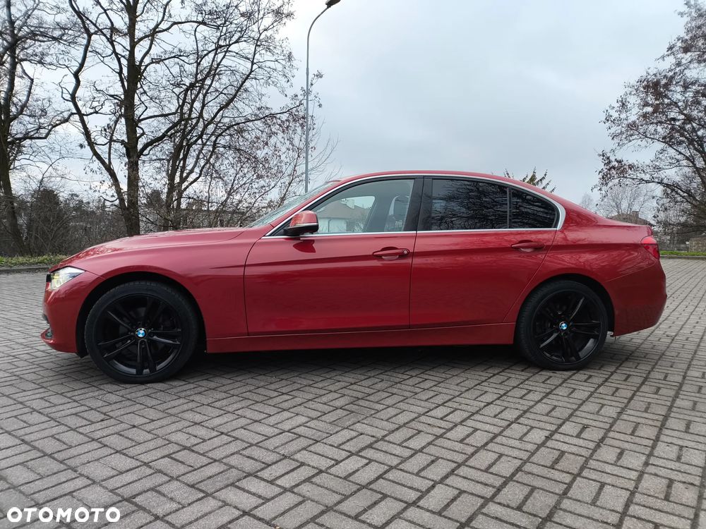 BMW Seria 3 330i xDrive Sport Line Sport - 5