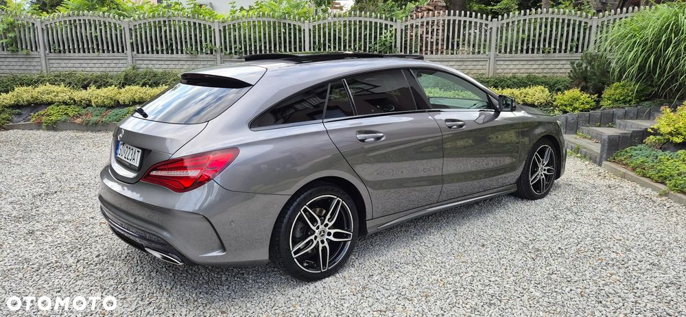 Mercedes-Benz CLA 180 AMG Line - 4