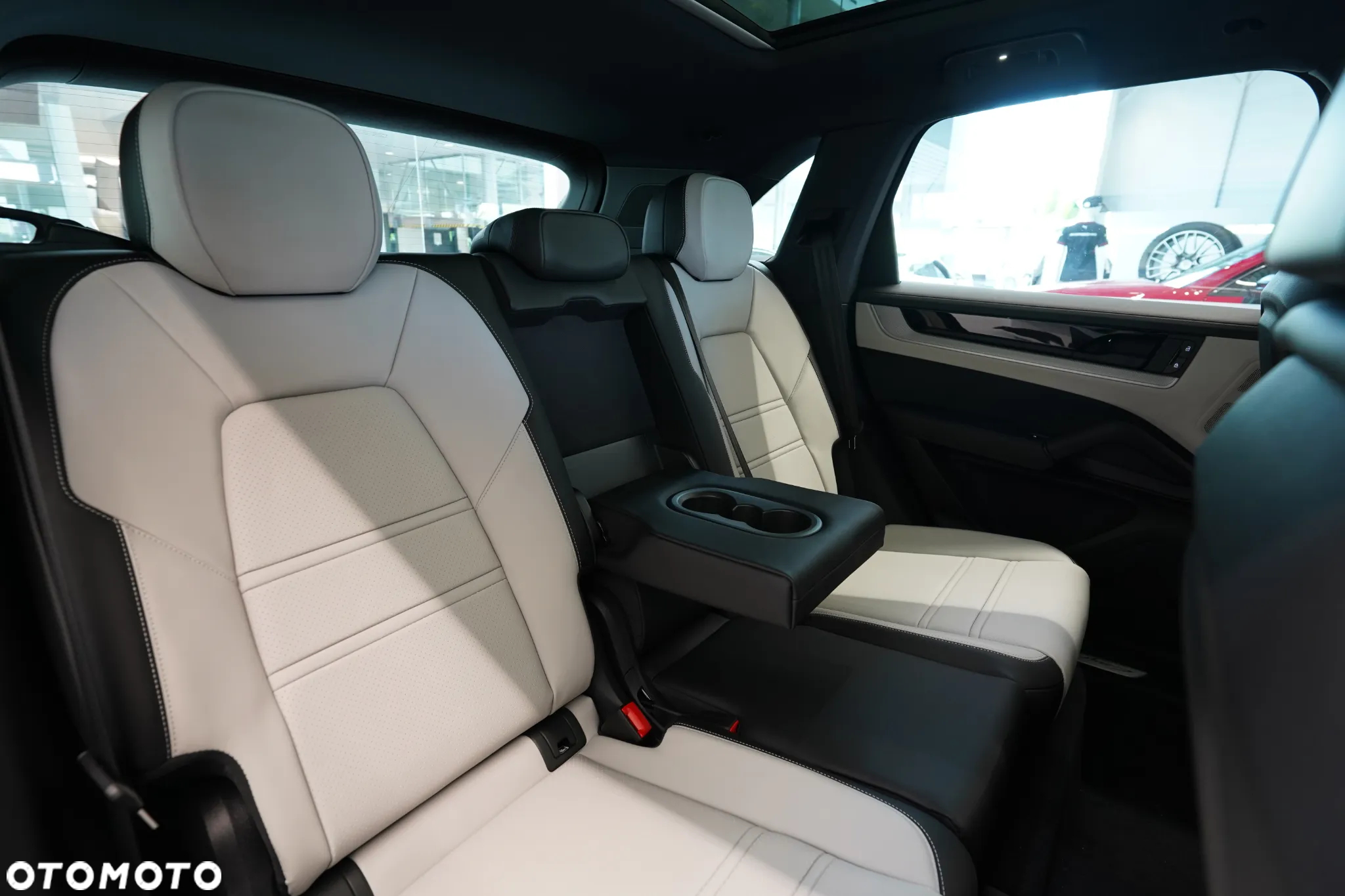 Porsche Cayenne Standard - 14