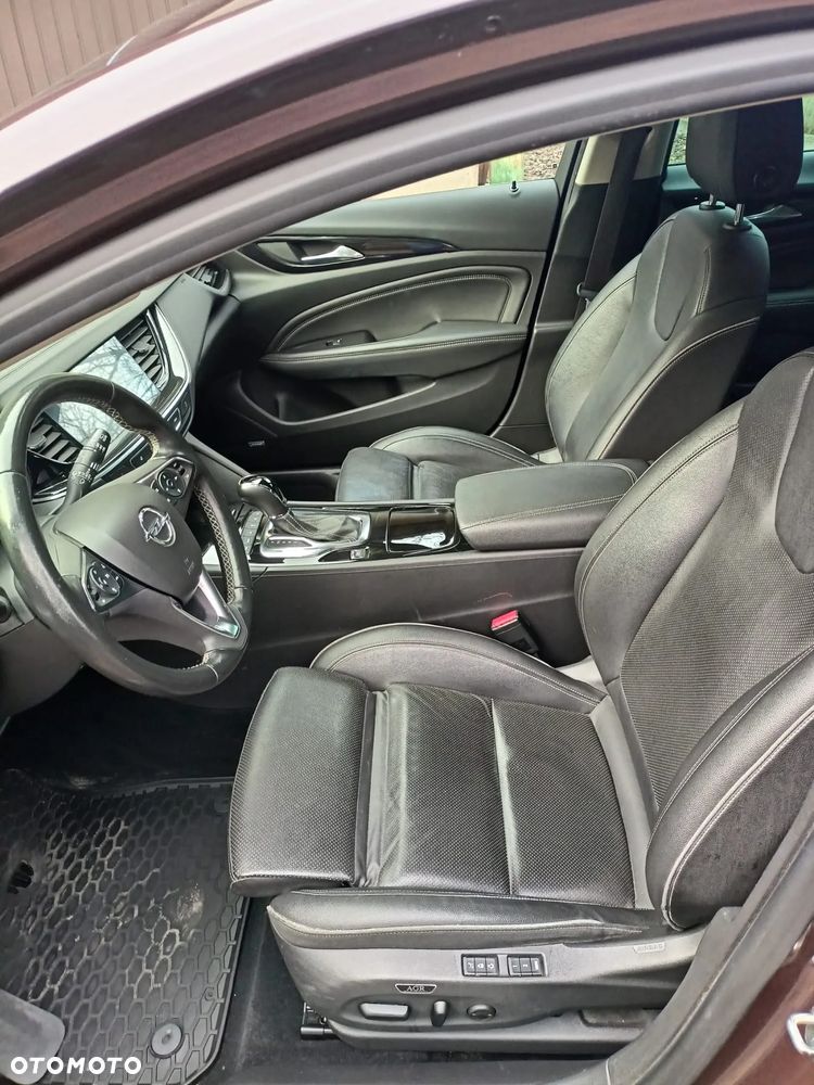 Opel Insignia 2.0 T 4x4 Innovation S&S - 13