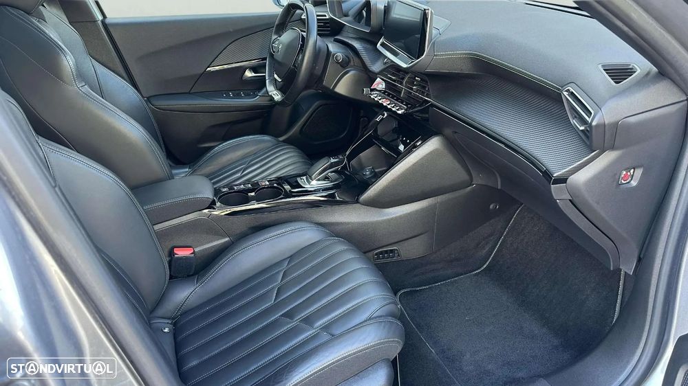 Peugeot e-2008 GT+ - 14