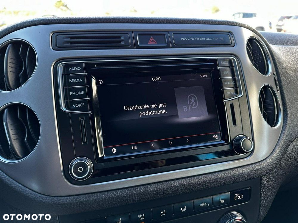 Volkswagen Tiguan 1.4 TSI BlueMotion Technology Lounge Sport & Style - 25