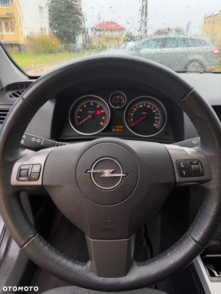 Opel Astra - 21