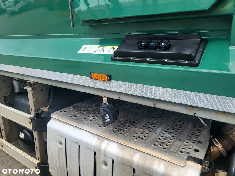 Mercedes-Benz Econic - 22