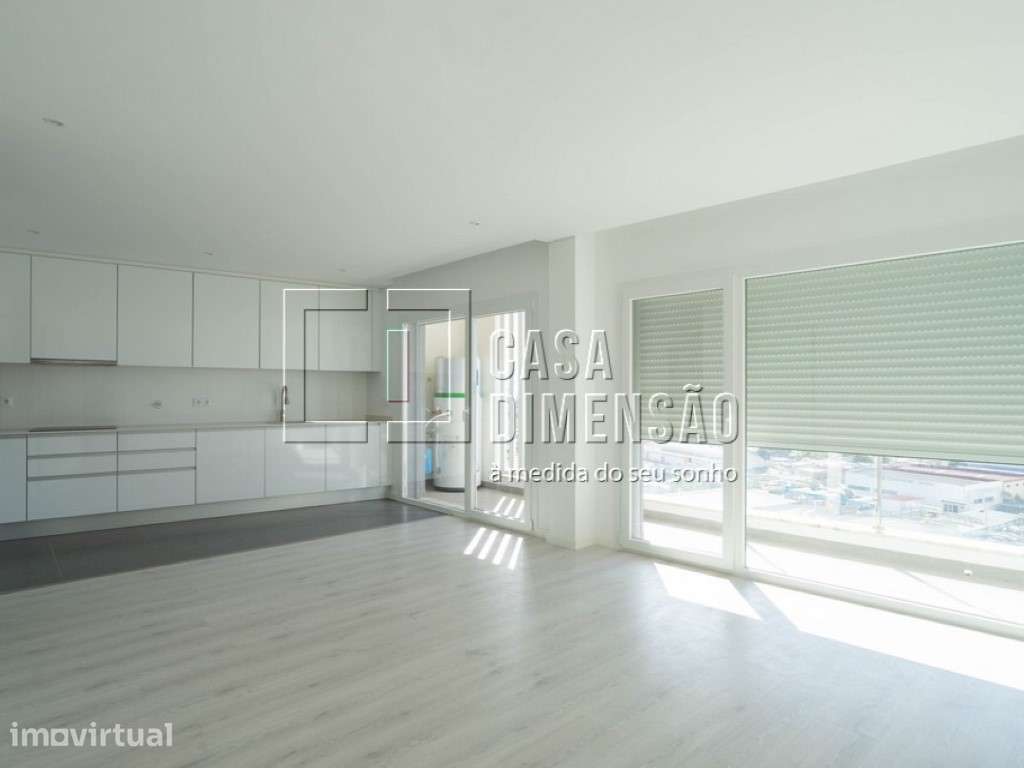 Apartamento T2 localizado na zona de Santa Marta do Pinhal, com Var... - Grande imagem: 5/29