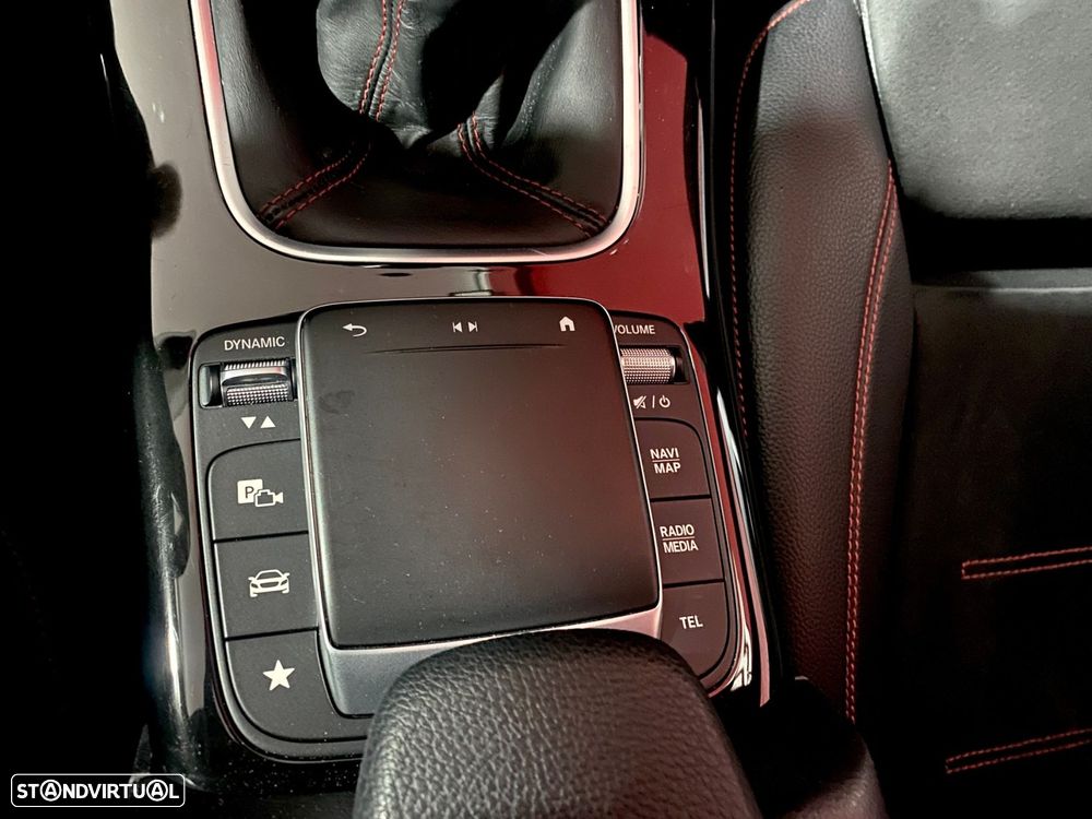 Mercedes-Benz A 180 d AMG Line - 27