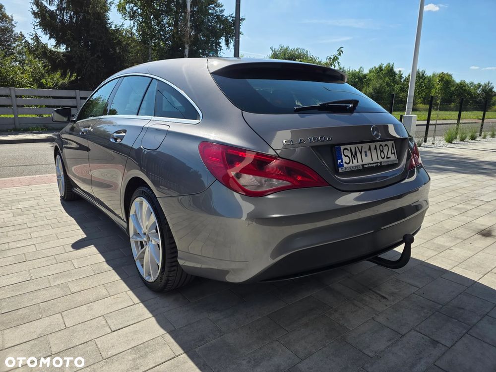 Mercedes-Benz CLA 180 d - 4