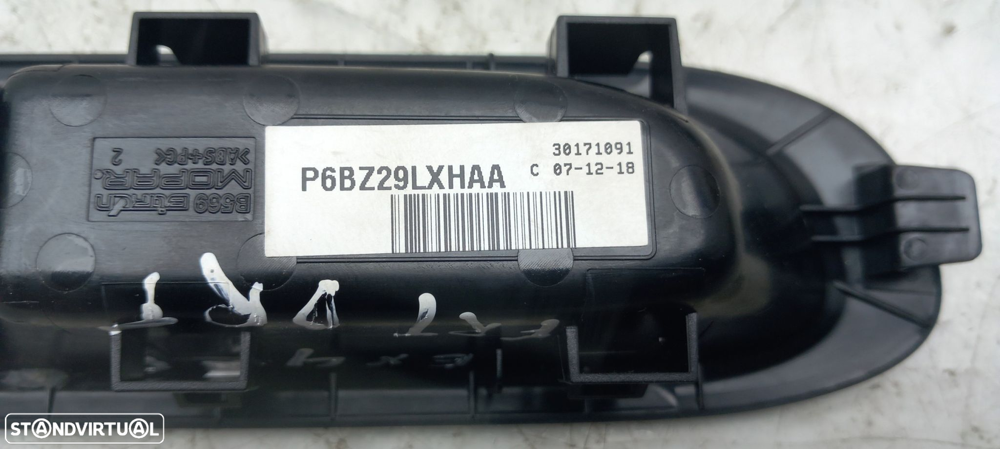 Comando / botão / interruptor vidros frente direito JEEP Compass (MP, M6) - 4