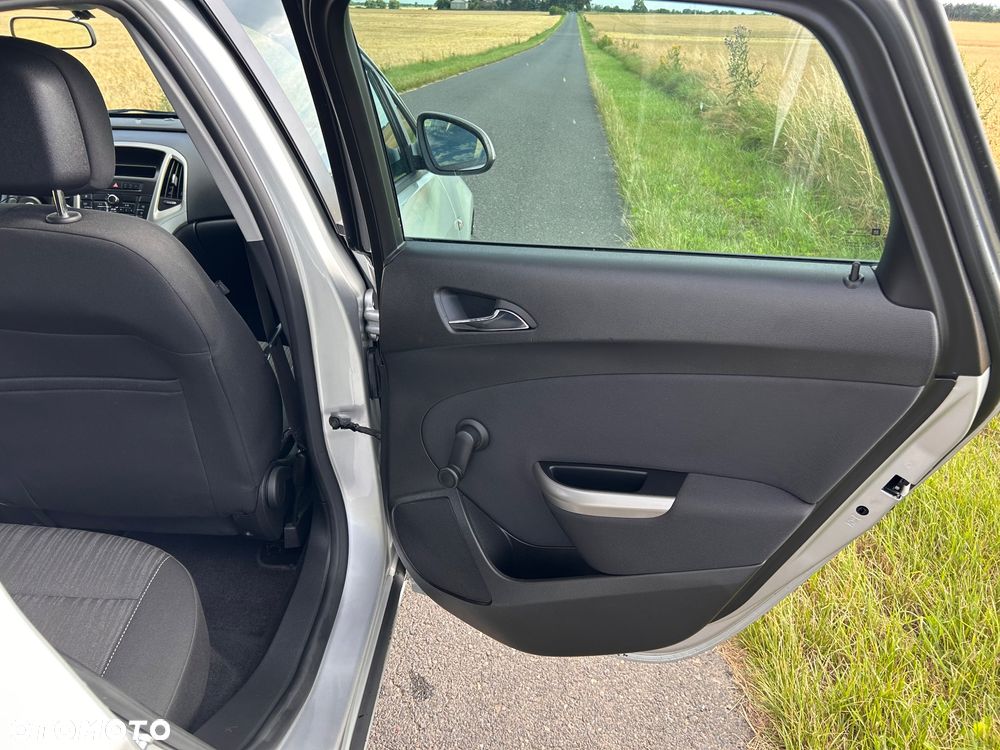 Opel Astra 1.4 Turbo - 18