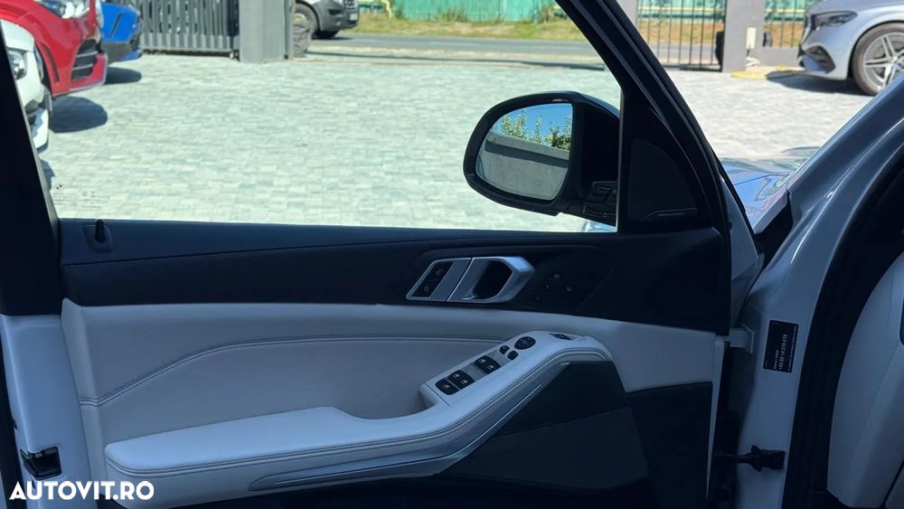BMW X5 M M50d - 14