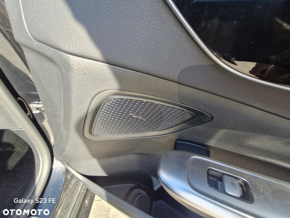 Mercedes-Benz Klasa C 200 d 9G-TRONIC AMG Line - 15
