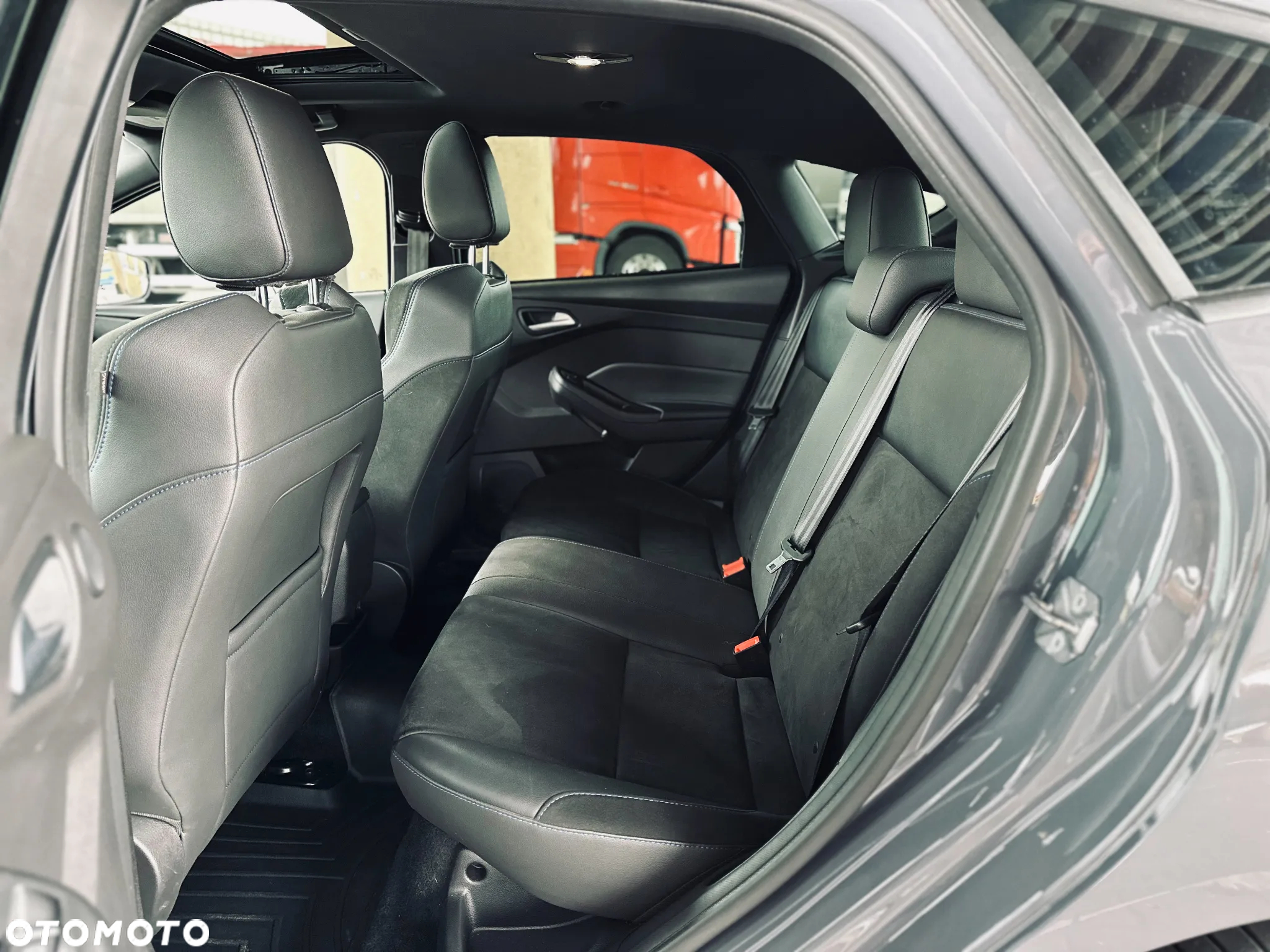 Ford Focus 2.3 EcoBoost RS - 30