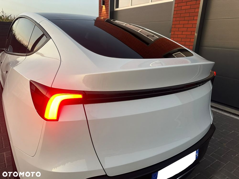 Tesla Model Y Standard - 20