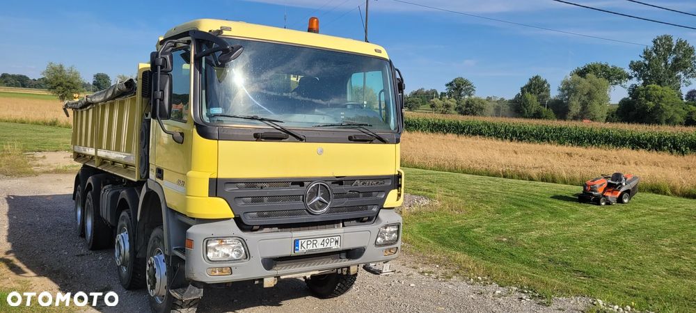 Mercedes-Benz Actros - 2