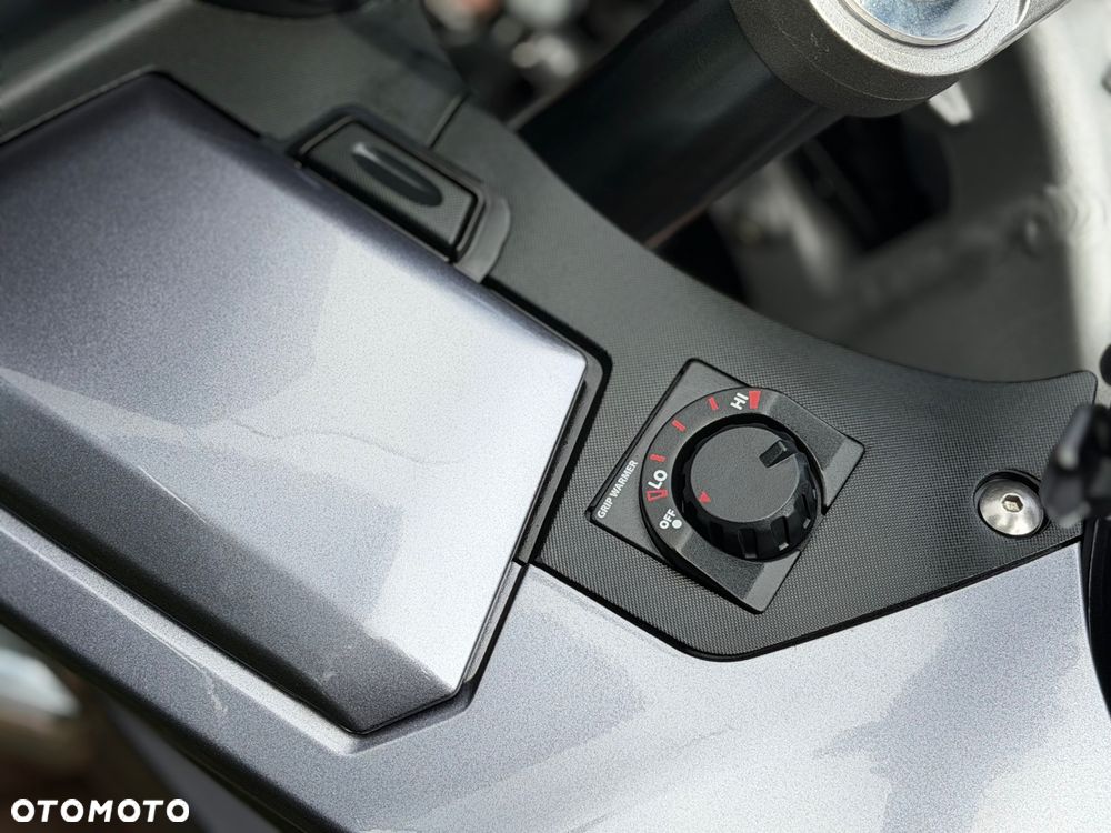 Yamaha FJR - 29