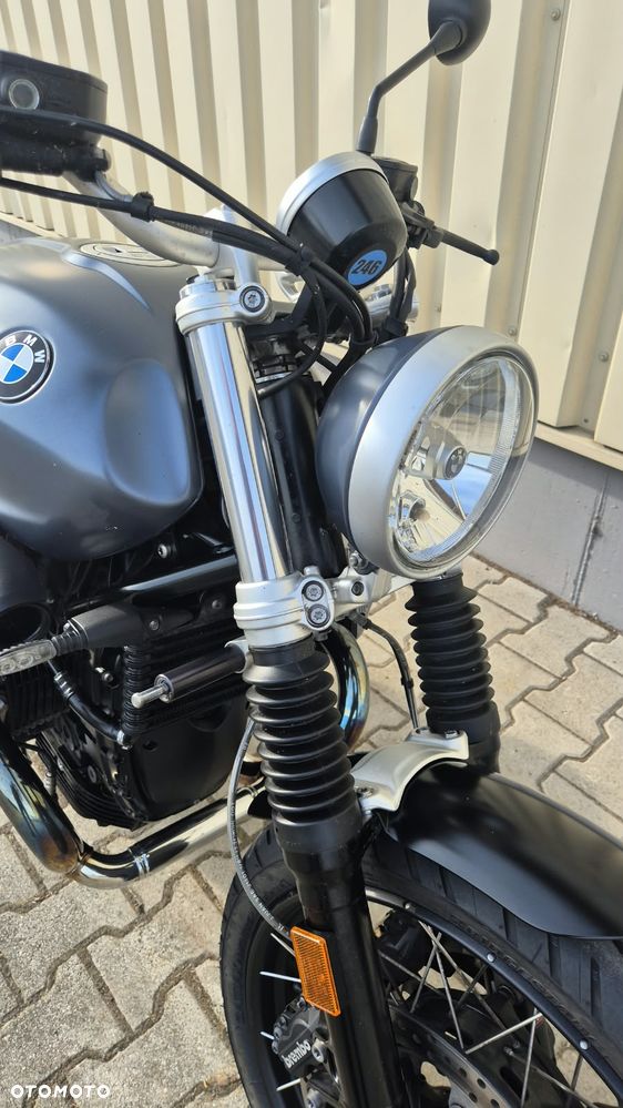 BMW R - 11