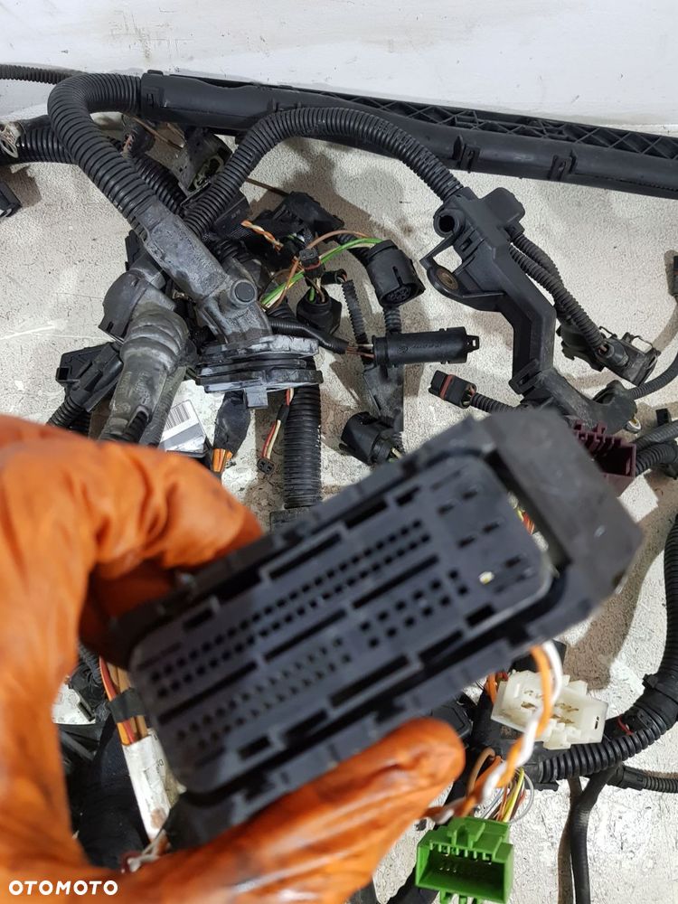 wiązka instalacja silnika 7570549 bmw e90 e91 lci eur 2.0b n43b20ay - 7