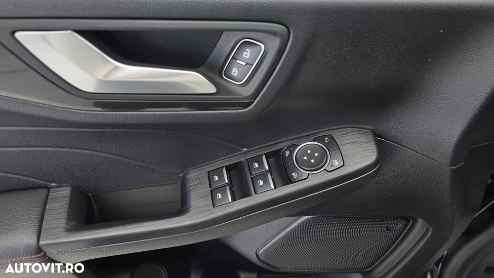 Ford Kuga 2.5 Duratec FWD PHEV ST-Line - 11