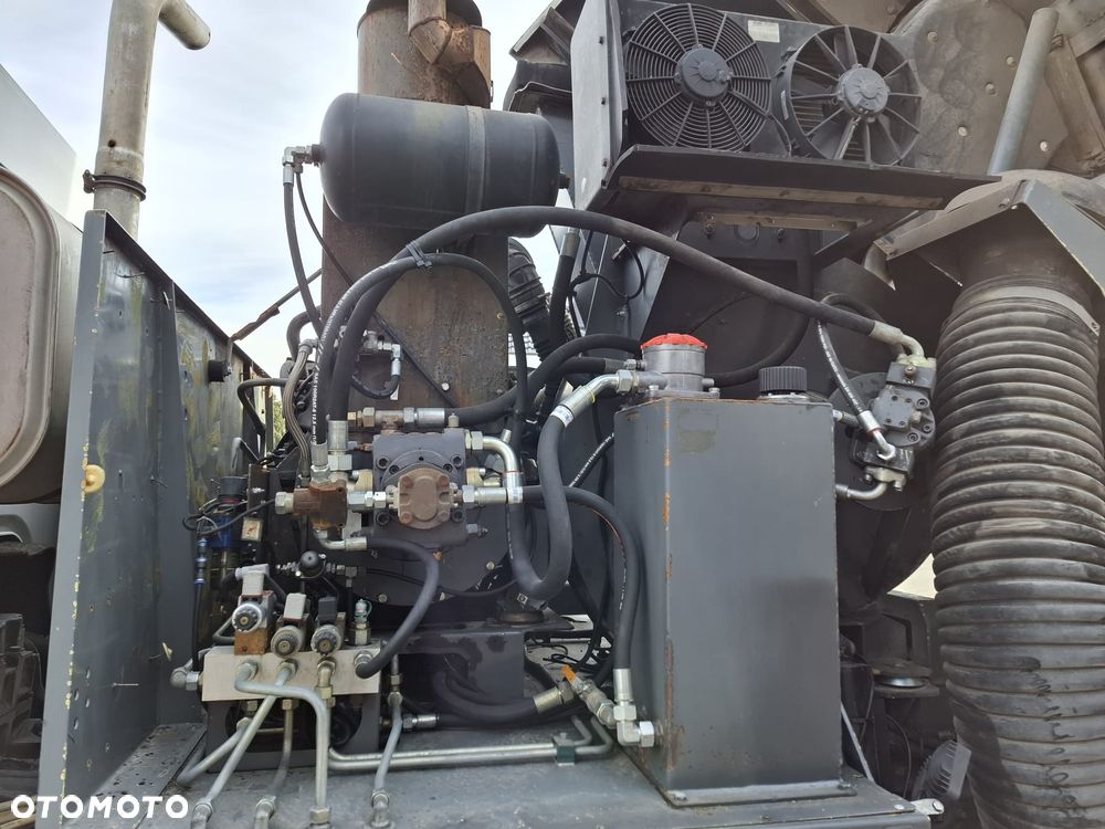 Renault Premium 260 Zamiatarka BUCHER Schorling Szczotki L/R 2 Silniki Karcher - 16