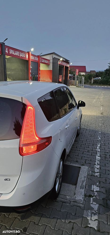 Renault Scenic - 5