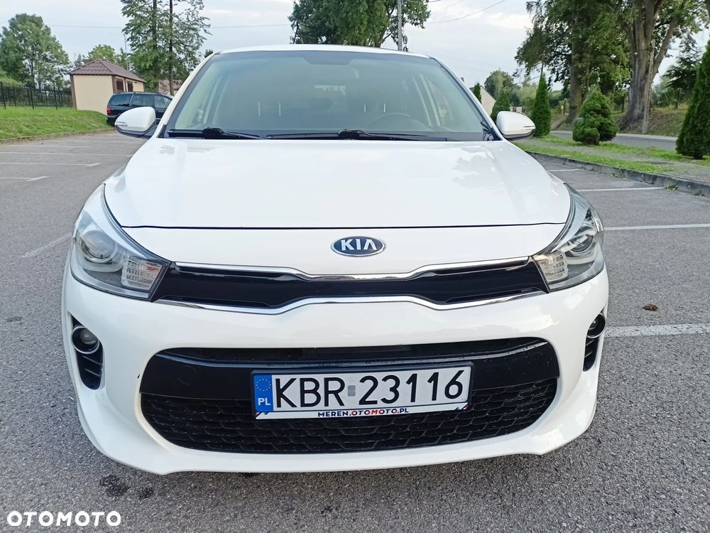 Kia Rio - 11
