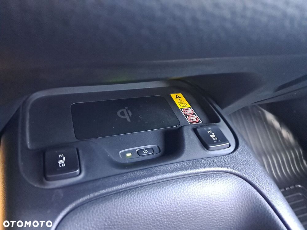 Toyota Corolla 1.8 Hybrid Comfort - 22